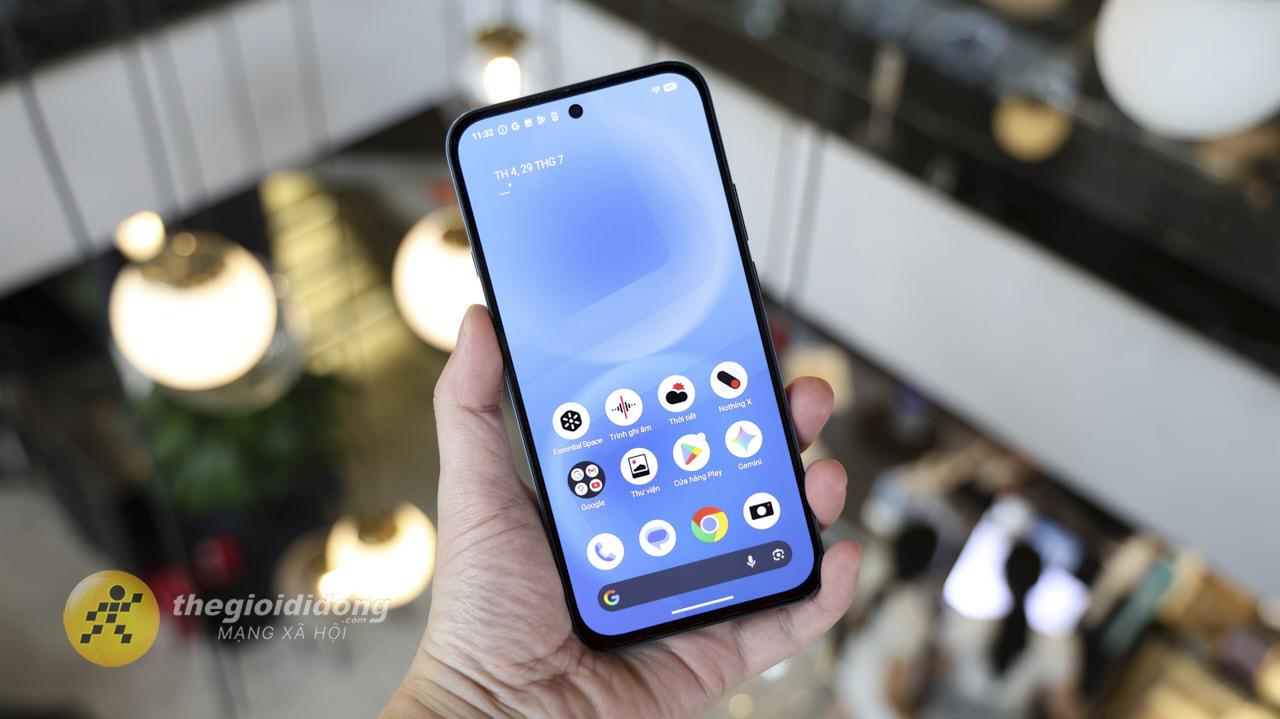 Đ&aacute;nh gi&aacute; Nothing Phone (4b): Đẹp mắt, pin khỏe nhưng liệu c&oacute; d&agrave;nh cho bạn?- Ảnh 2.