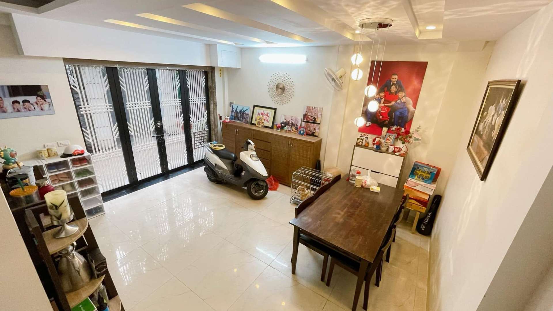 MC SN 1985 từng dẫn Ch&uacute;ng T&ocirc;i L&agrave; Chiến Sĩ: Giờ l&agrave;m mẹ 3 con, sống trong nh&agrave; tầng H&agrave; Nội- Ảnh 2.