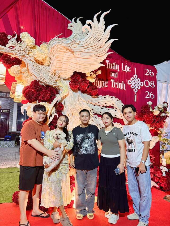 H&eacute; lộ kh&ocirc;ng gian đ&aacute;m cưới ở qu&ecirc; nh&agrave; của Ho&agrave;i L&acirc;m- Ảnh 1.