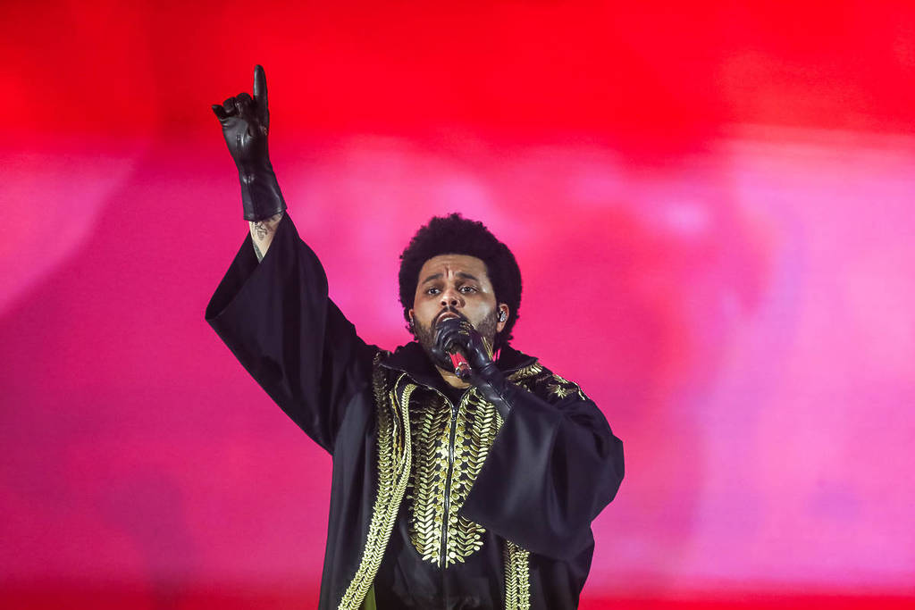 The Weeknd v&agrave; đại tiệc &aacute;nh s&aacute;ng k&igrave; ảo của The After Hours til Dawn Tour: L&yacute; do &ldquo;một nửa Việt Nam&rdquo; c&oacute; mặt tại Singapore 2 ng&agrave;y cuối tuần- Ảnh 9.
