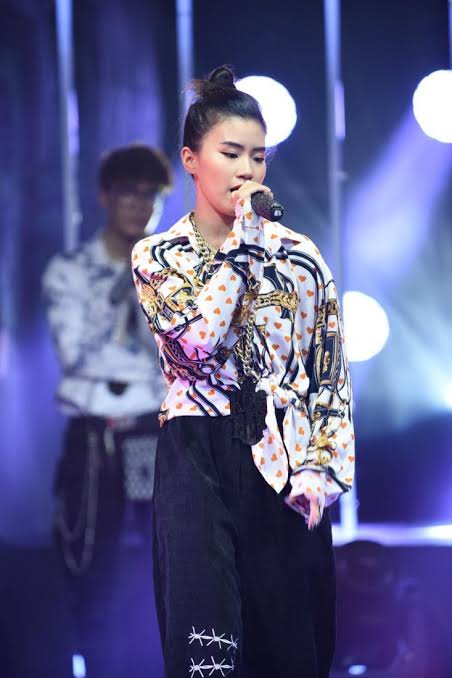 Thu nhập của &Aacute; hậu Miss Universe đ&oacute;ng phim trăm tỷ, c&oacute; b&agrave;i h&aacute;t nổi tiếng to&agrave;n cầu- Ảnh 3.
