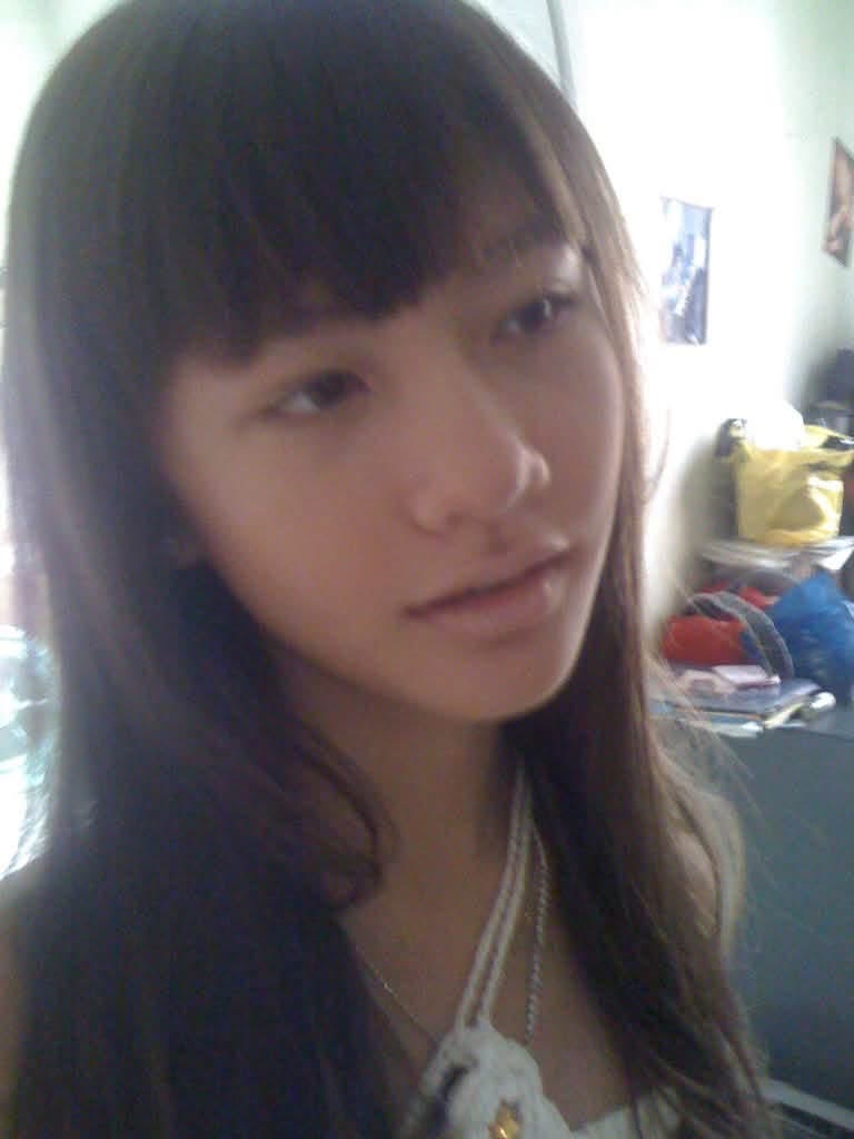 Sao m&agrave; tin được showbiz Việt c&oacute; một c&ocirc; b&eacute; tuổi teen giống Kim Ji Won cỡ n&agrave;y- Ảnh 1.