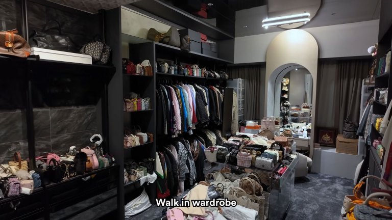 Căn penthouse rộng 557 m2 của một bà mẹ đơn thân nổi tiếng SN 1991, sống cùng hàng ngàn chiếc túi hiệu sau 2 lần ly hôn - Ảnh 8.