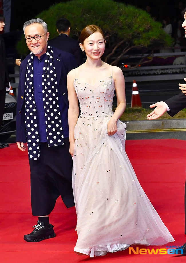 LHP Busan 2026: "B&agrave; ho&agrave;ng" Phạm Băng Băng chiếm trọn spotlight, Hyun Bin chưa bao giờ l&agrave;m fan thất vọng- Ảnh 45.
