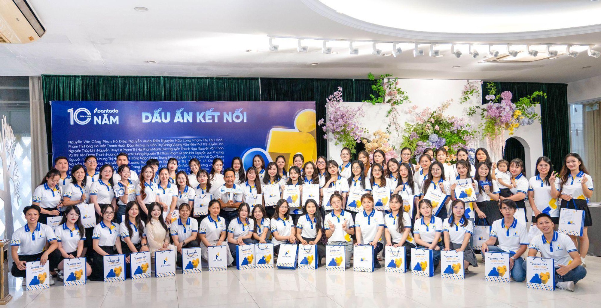 &rlm;Sau 10 năm - Pantado l&agrave;m mới nhận diện v&agrave; h&agrave;nh tr&igrave;nh gi&aacute;o dục tiếng Anh&rlm; - Ảnh 2.