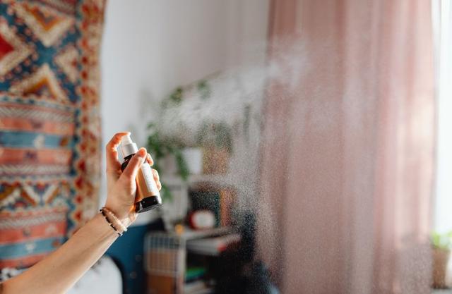 Đừng t&ugrave;y tiện bố tr&iacute; ph&ograve;ng ngủ cho trẻ nhỏ! 4 loại đồ vật n&agrave;y d&ugrave; đẹp đến đ&acirc;u cũng sẽ &acirc;m thầm g&acirc;y hại cho con- Ảnh 3.