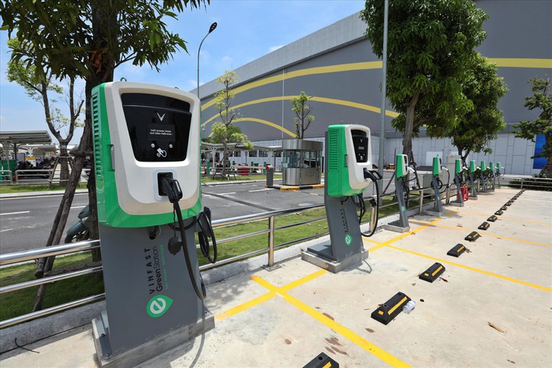 Ban h&agrave;nh quy chuẩn kỹ thuật quốc gia về trụ sạc, trạm sạc xe điện- Ảnh 1.