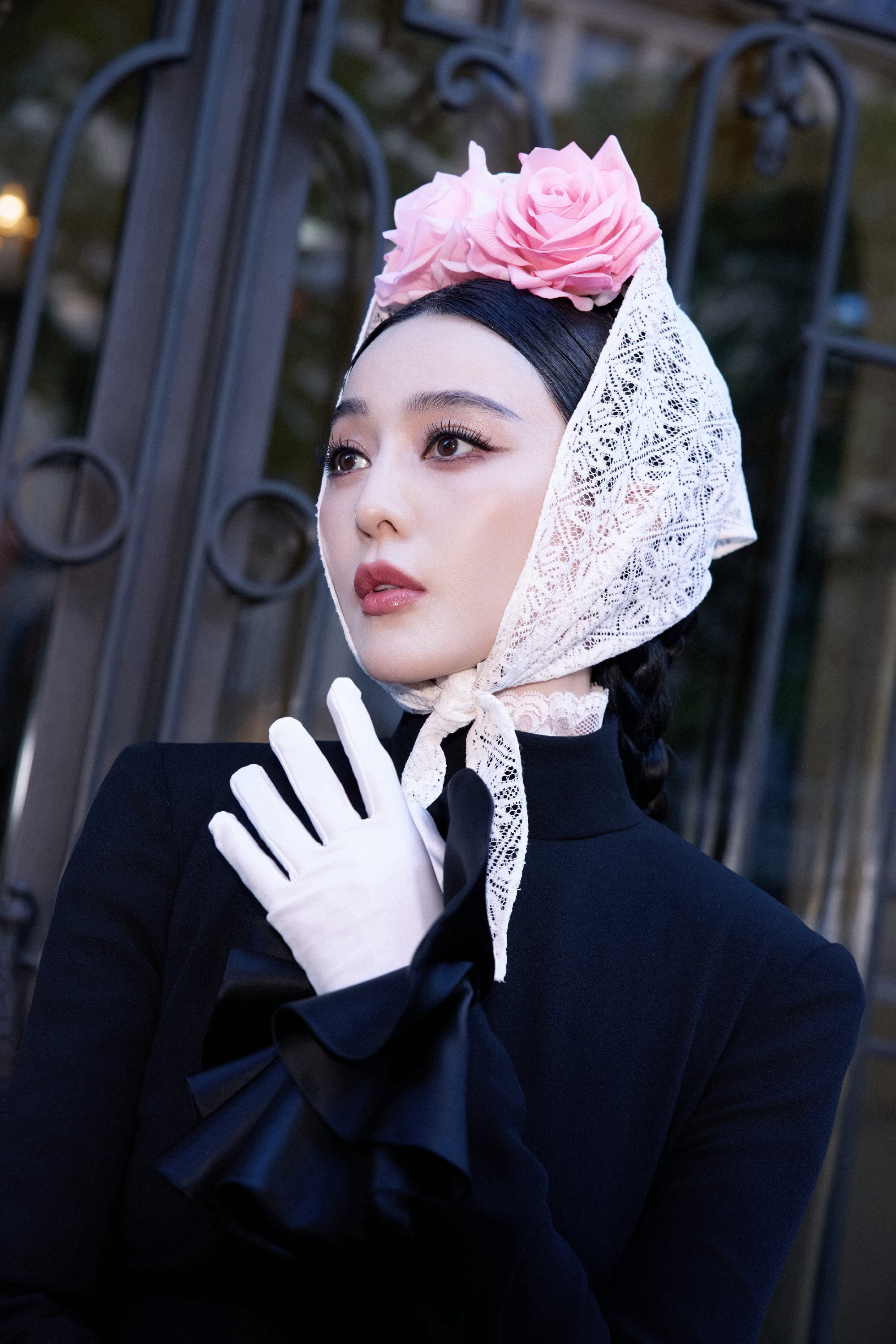 Loạt "ống k&iacute;nh hung thần" b&oacute;c trần nhan sắc thật của Phạm Băng Băng kh&ocirc;ng trượt ph&aacute;t n&agrave;o, cả MXH đứng h&igrave;nh- Ảnh 11.