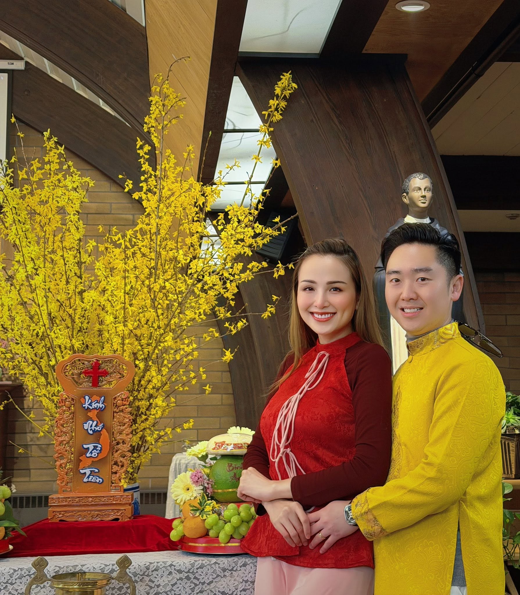 Hoa hậu Việt từng su&yacute;t bị tước vương miện v&igrave; giấu chuyện kết h&ocirc;n, 2 lần đổ vỡ rồi sang Canada cưới người y&ecirc;u đơn phương 5 năm- Ảnh 4.