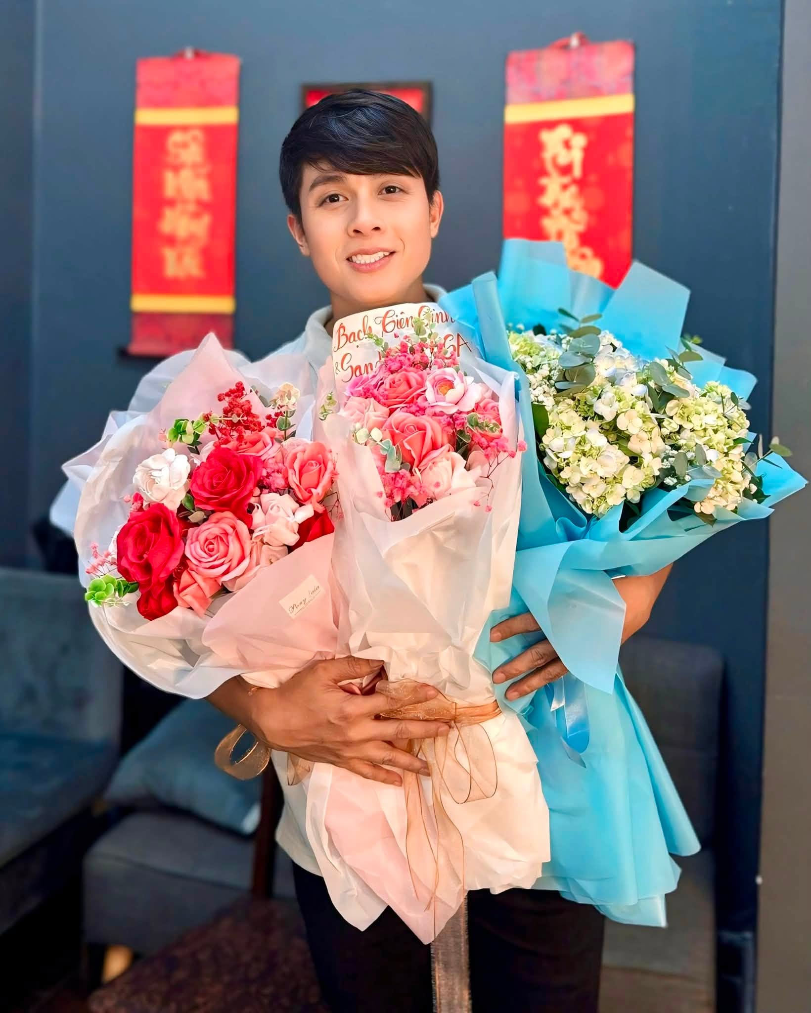 Nam nghệ sĩ đ&igrave;nh đ&aacute;m đi b&aacute;n c&agrave; ph&ecirc; ở đường B&ugrave;i Đ&igrave;nh Tu&yacute;: "Kh&ocirc;ng l&agrave;m lấy g&igrave; m&agrave; sống?"- Ảnh 3.