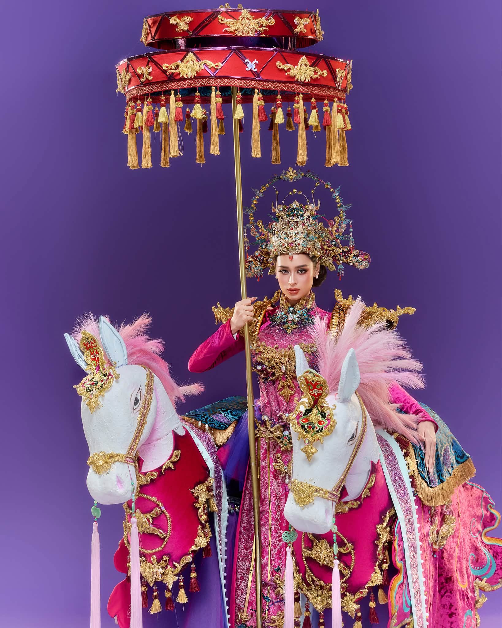 Emoura Phạm thi Trang phục dân tộc ở Miss Grand: Tự tin nhưng quá an toàn!- Ảnh 4.