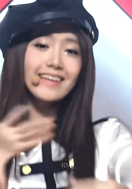 &ldquo;20 năm trước thấy Yoona xinh nhất quả đất, nay vẫn thấy Yoona xinh nhất quả đất&rdquo;- Ảnh 1.