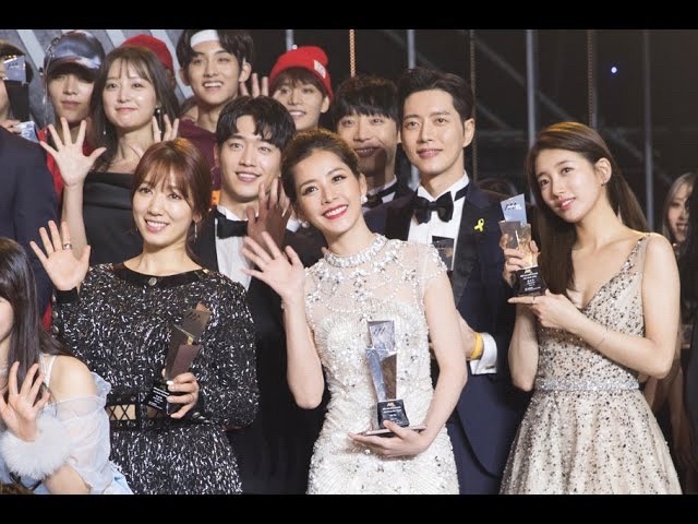 Mỹ nh&acirc;n Việt l&agrave;m lu mờ Kim Ji Won, đứng cạnh Suzy vẫn nổi bần bật- Ảnh 4.