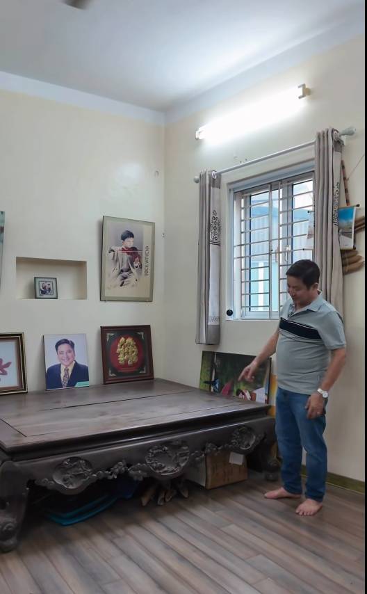 NSƯT Ch&iacute; Trung g&acirc;y ch&uacute; &yacute; khi rao b&aacute;n loạt đồ đ&atilde; d&ugrave;ng hơn 30 đến 70 năm ở tập thể số 1 Tr&agrave;ng Tiền- Ảnh 1.