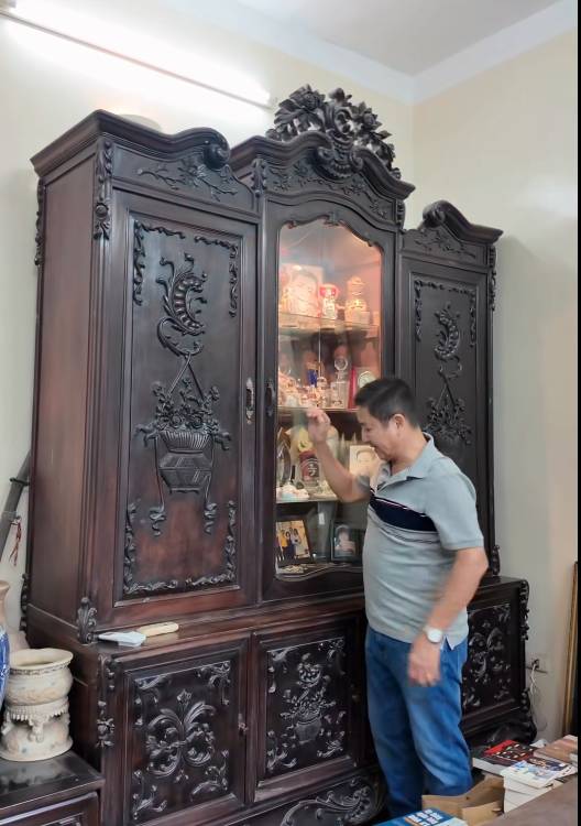 NSƯT Ch&iacute; Trung g&acirc;y ch&uacute; &yacute; khi rao b&aacute;n loạt đồ đ&atilde; d&ugrave;ng hơn 30 đến 70 năm ở tập thể số 1 Tr&agrave;ng Tiền- Ảnh 2.