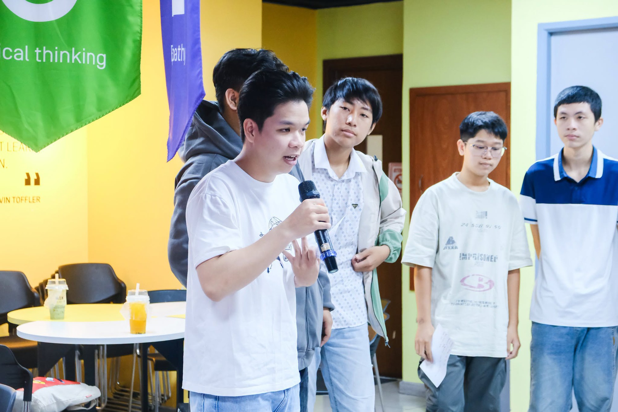 4 mảnh ghép biến 4 năm đại học thành hành trình bứt phá tại Asia University Program - Ảnh 1.