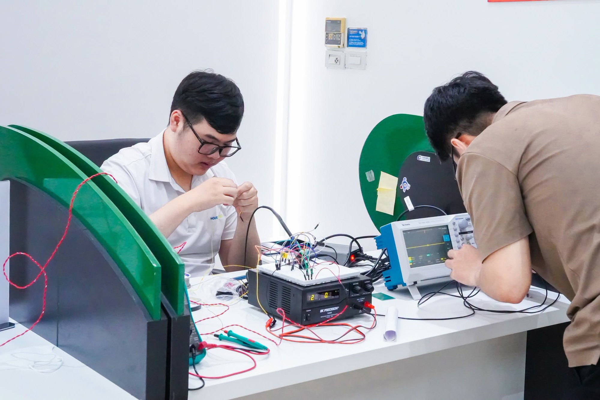4 mảnh ghép biến 4 năm đại học thành hành trình bứt phá tại Asia University Program - Ảnh 2.