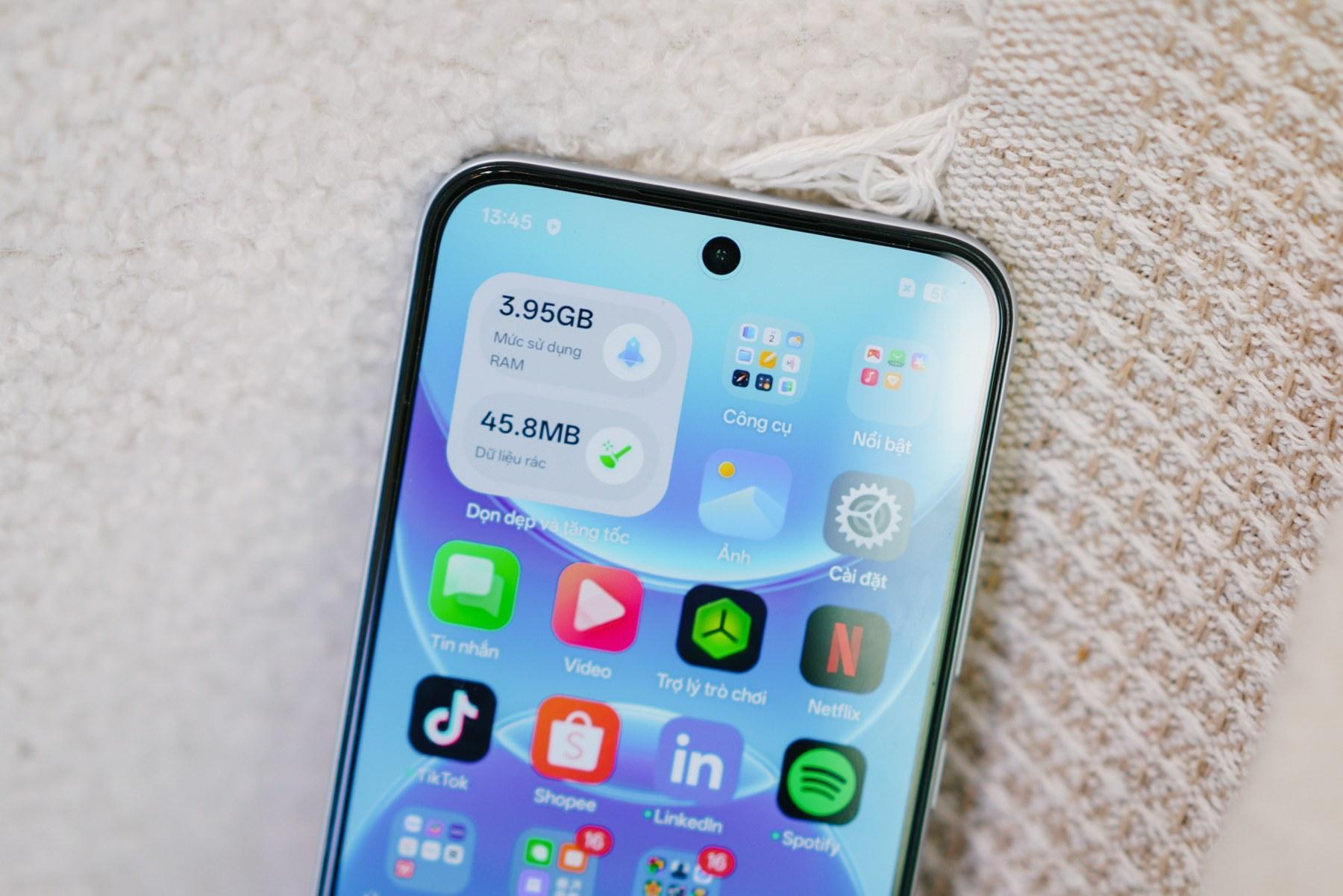 Ấn tượng đầu tiên về OPPO A7 Pro 5G: Không chỉ đẹp, bền mà còn biết chiều lòng người trẻ - Ảnh 4.