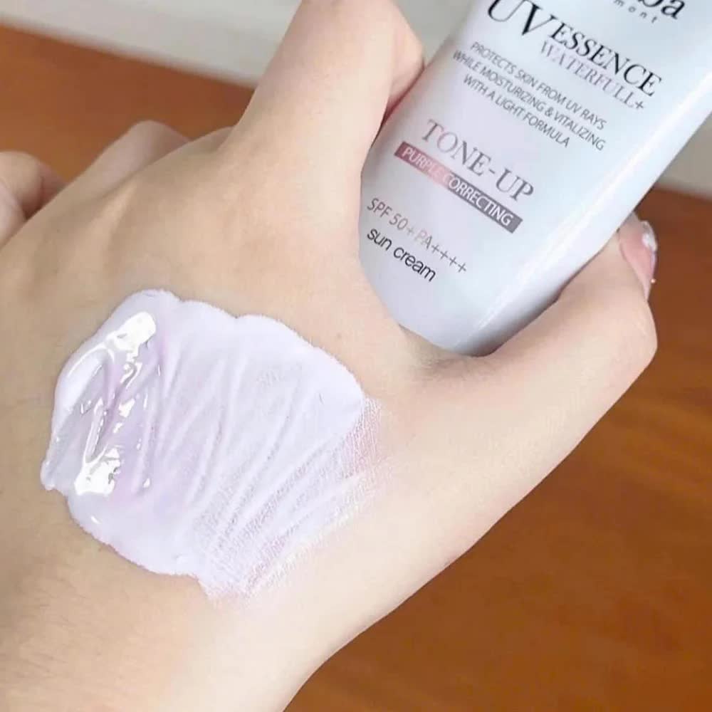 V&igrave; sao ng&agrave;y c&agrave;ng nhiều phụ nữ c&ocirc;ng sở từ bỏ makeup đậm, chuyển sang d&ugrave;ng kem chống nắng c&oacute; m&agrave;u? - Ảnh 3.