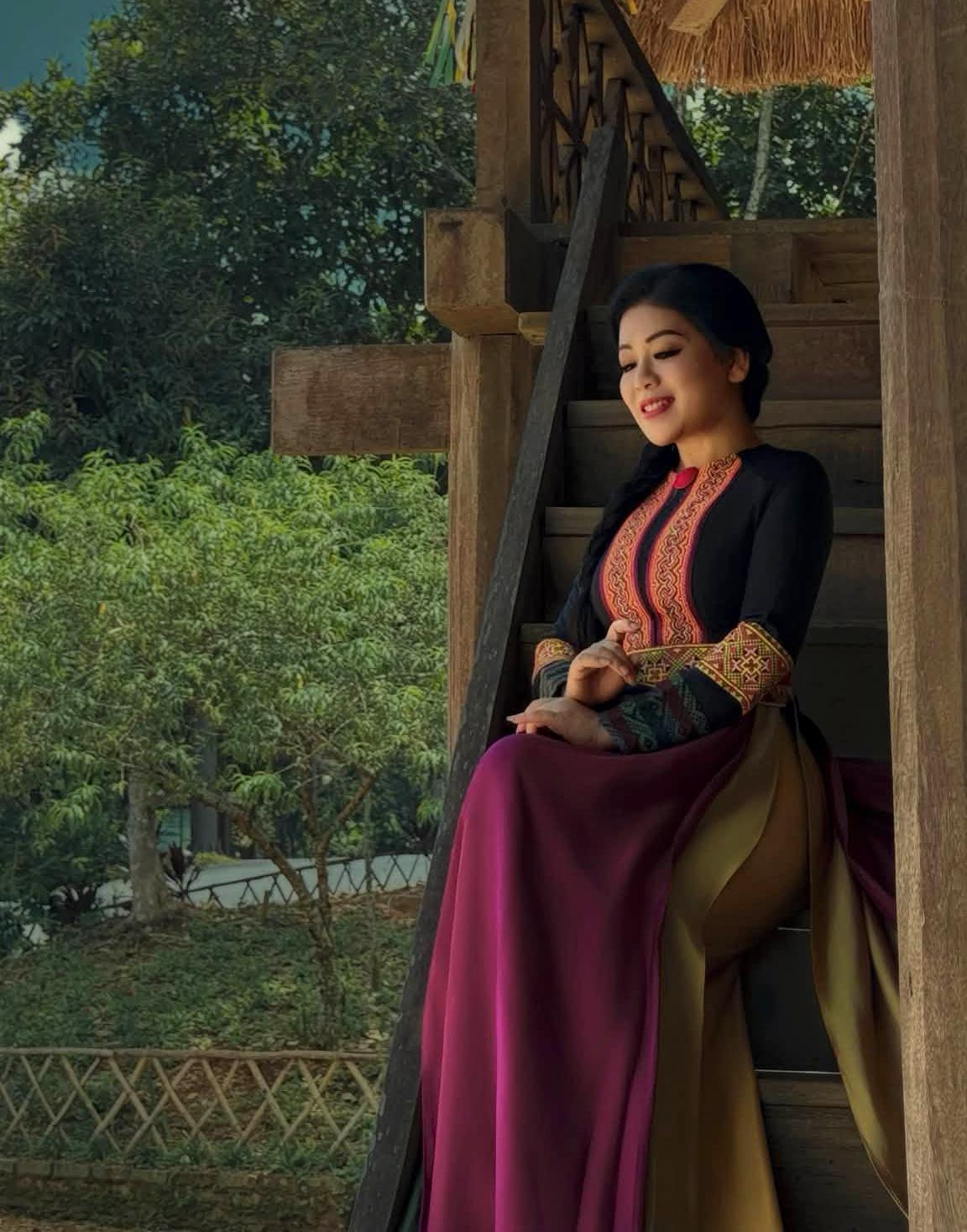 Nữ ho&agrave;ng nhạc đỏ l&agrave; mẹ đơn th&acirc;n 4 con: "Em vẫn ở đ&acirc;y&hellip; b&igrave;nh y&ecirc;n chờ người"- Ảnh 4.