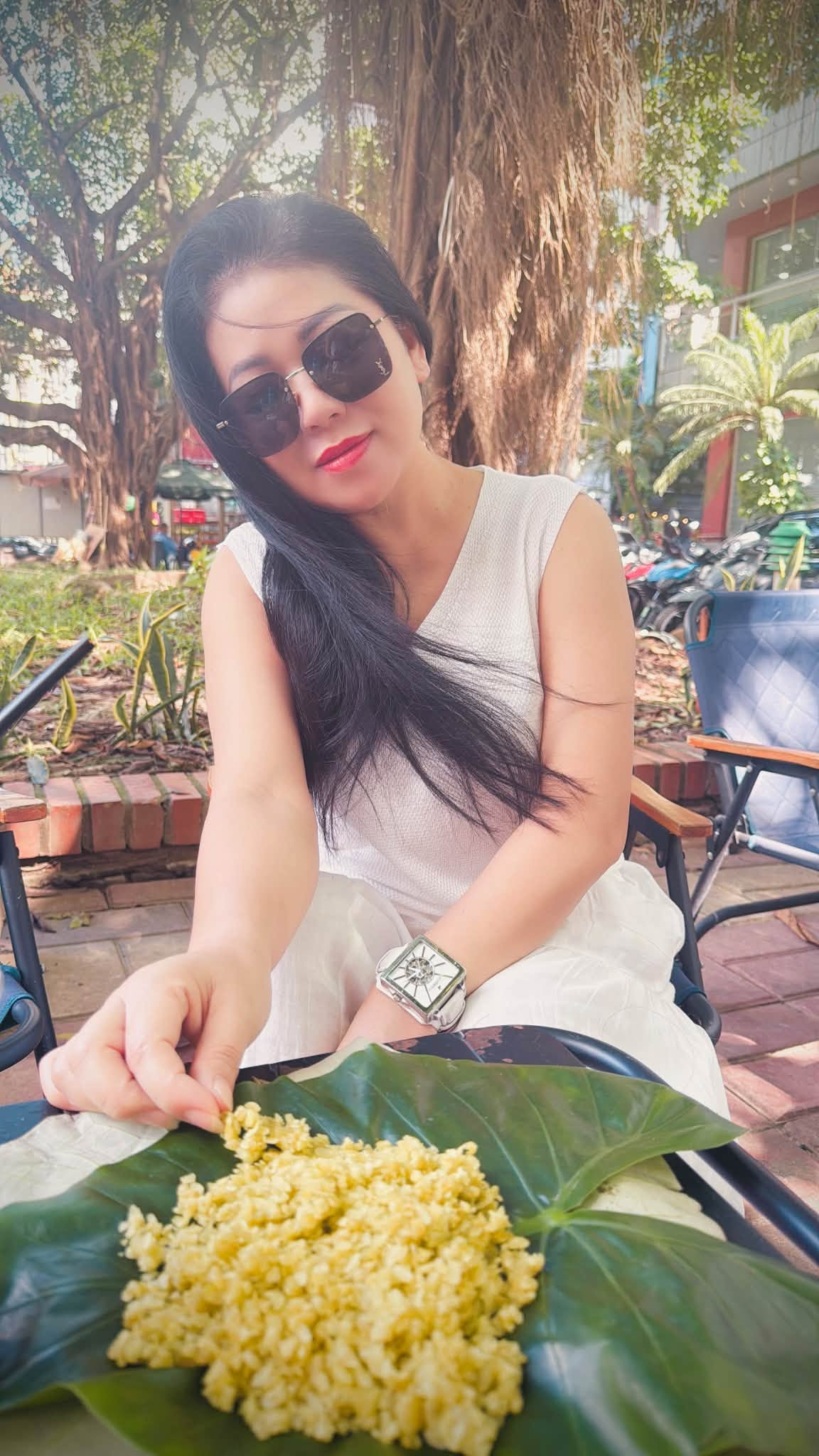 Nữ ho&agrave;ng nhạc đỏ l&agrave; mẹ đơn th&acirc;n 4 con: "Em vẫn ở đ&acirc;y&hellip; b&igrave;nh y&ecirc;n chờ người"- Ảnh 5.
