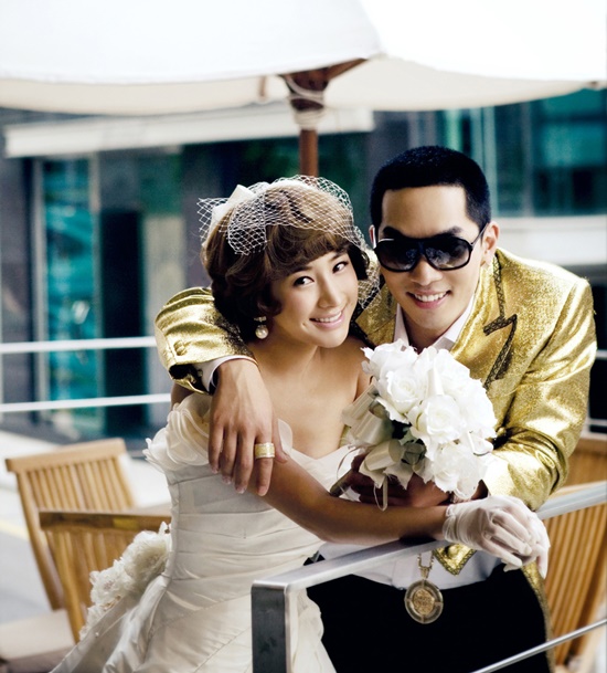Nguy&ecirc;n nh&acirc;n nữ ca sĩ h&aacute;t bản hit quốc d&acirc;n bị đ&agrave;i quốc gia cấm s&oacute;ng- Ảnh 2.