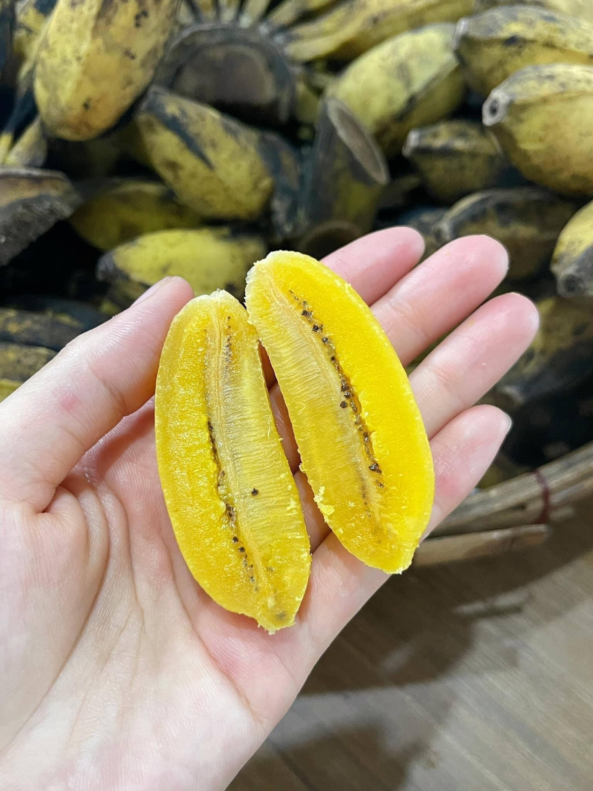 Việt Nam có loại chuối "lạ", luộc chín mới ngon - Ảnh 2.