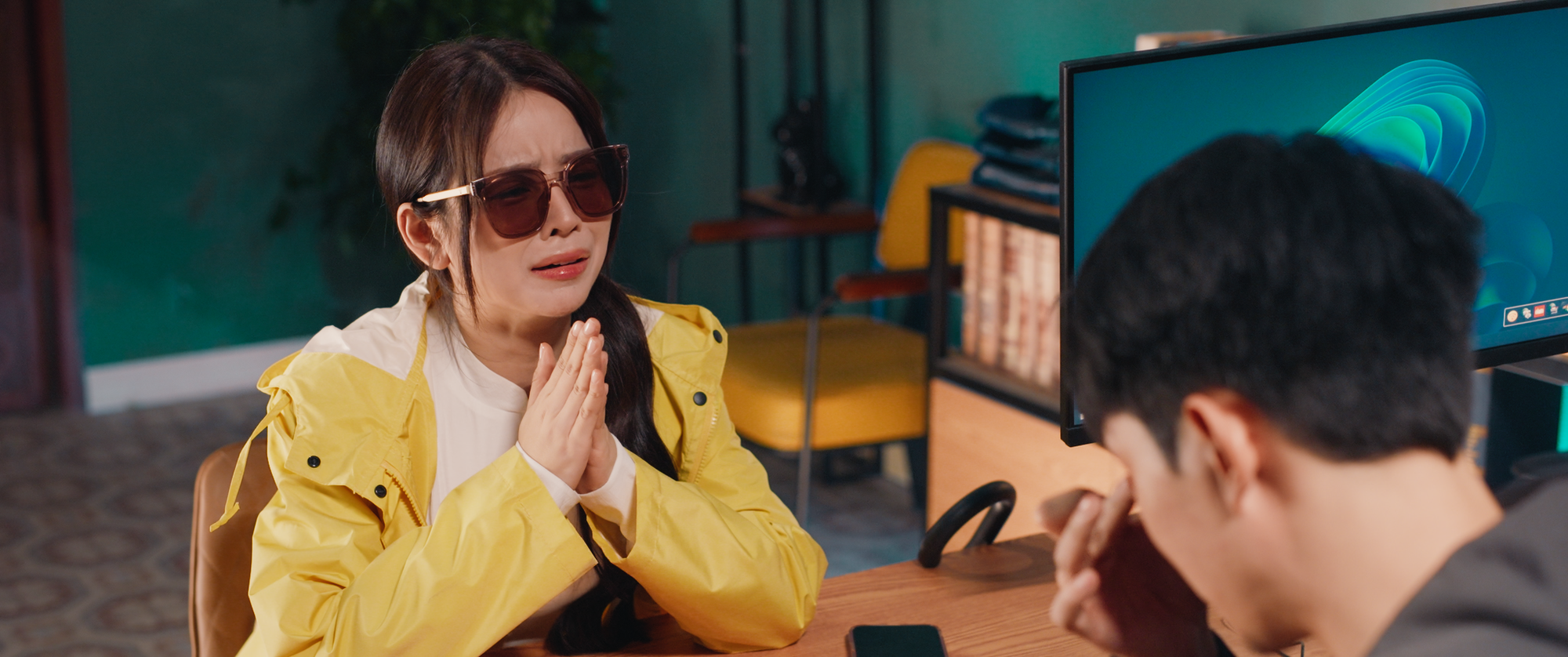 &rlm;Khổ nhất &ldquo;&Aacute;n Mạng X&eacute;m Ho&agrave;n Hảo&rdquo;: Anh T&uacute; Atus v&agrave; DJ Mie vừa bị truy đuổi vừa tự ph&aacute; &aacute;n &rlm; - Ảnh 1.