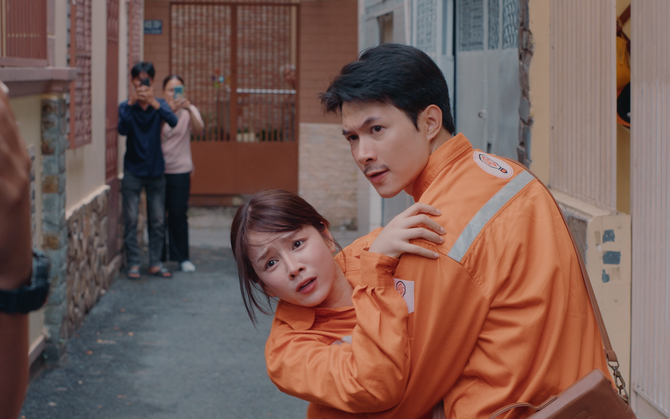 Phim Việt c&oacute; d&agrave;n cast đẹp lung linh: Nam ch&iacute;nh lọt đề cử đẹp nhất thế giới, đến cameo cũng phải &Aacute; hậu quốc tế mới chịu - Ảnh 4.