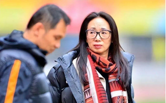 Nữ đại gia sở hữu hơn 35.000 tỷ đồng, l&uacute;c ly h&ocirc;n chồng từ chối chia t&agrave;i sản, chỉ y&ecirc;u cầu 37 tỷ đủ ti&ecirc;u l&agrave; được- Ảnh 1.