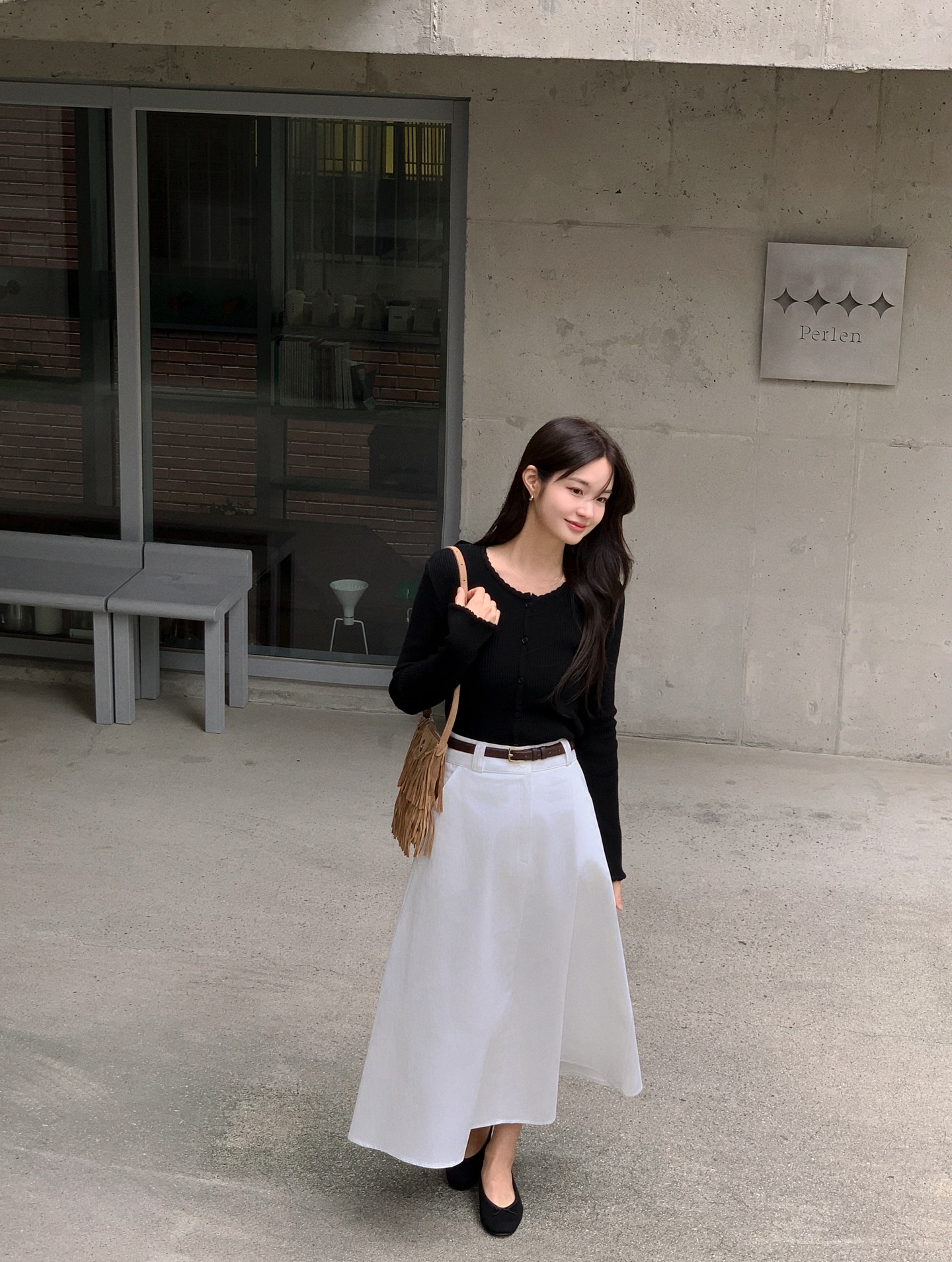 Thời tiết này là phải mặc áo cardigan với 5 cách mix sành điệu mọi hoàn cảnh- Ảnh 1. Thời tiết này là phải mặc áo cardigan với 5 cách mix sành điệu mọi hoàn cảnh- Ảnh 1.