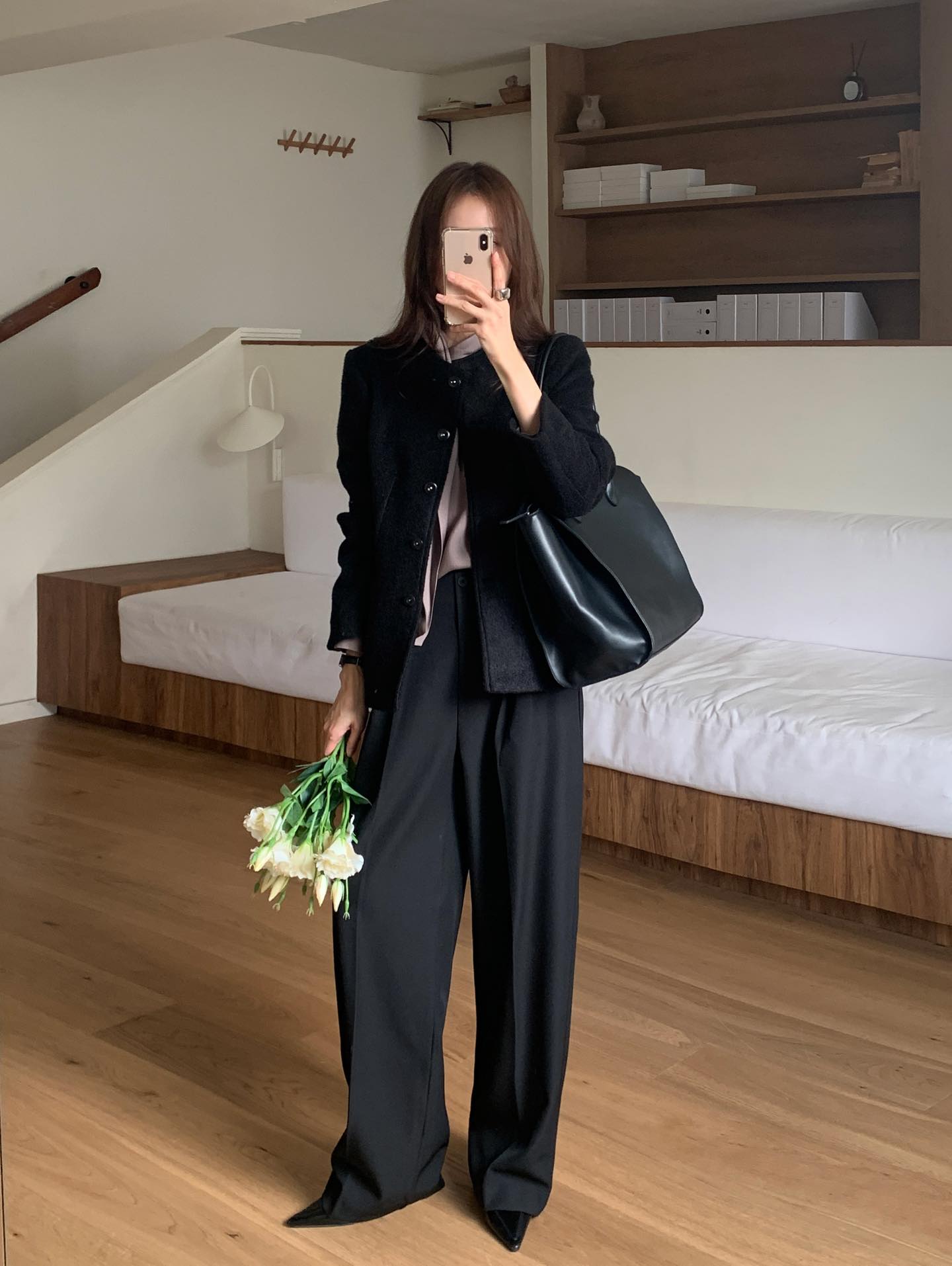 Hay mặc quần ống rộng, chị em chỉ cần biết đúng 3 bí kíp siêu tôn dáng- Ảnh 5. Hay mặc quần ống rộng, chị em chỉ cần biết đúng 3 bí kíp siêu tôn dáng- Ảnh 5.