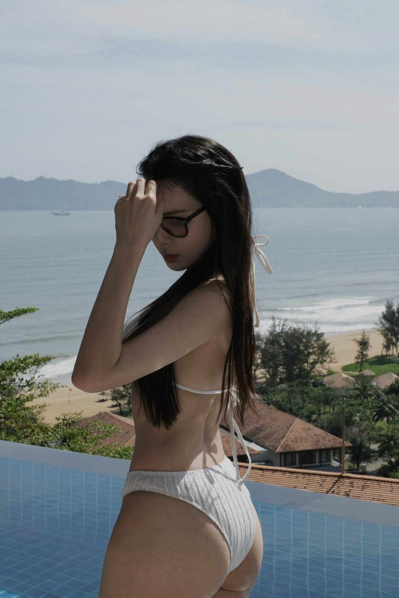 Bạn g&aacute;i &ldquo;tr&acirc;m anh thế phiệt&rdquo; của cầu thủ Văn Thanh tung ảnh bikini &ldquo;cực ch&aacute;y&rdquo;, visual n&eacute;t căng, body chuẩn hotgirl ph&ograve;ng gym- Ảnh 2.