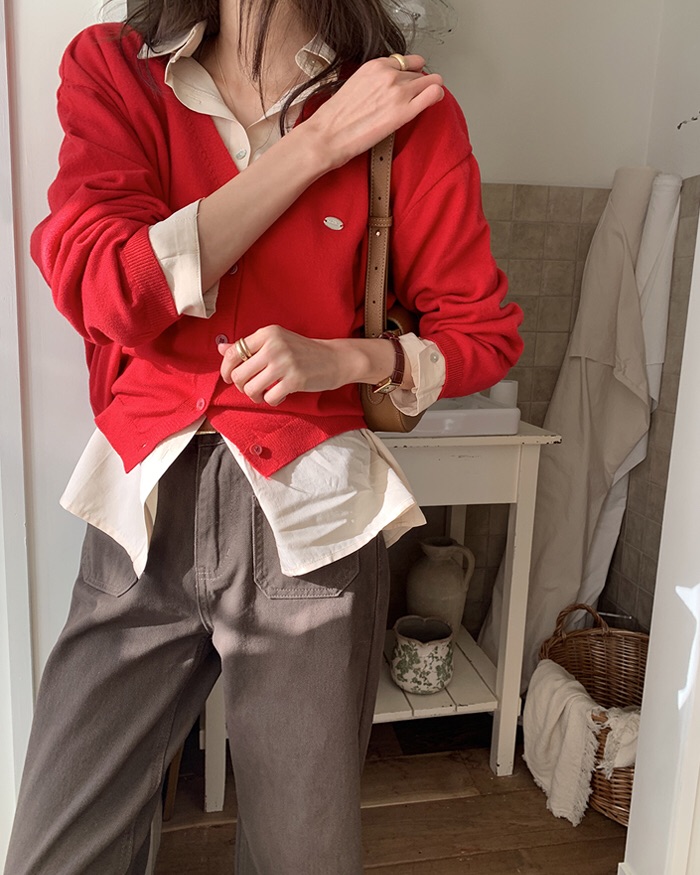 Thời tiết này là phải mặc áo cardigan với 5 cách mix sành điệu mọi hoàn cảnh- Ảnh 9. Thời tiết này là phải mặc áo cardigan với 5 cách mix sành điệu mọi hoàn cảnh- Ảnh 9.