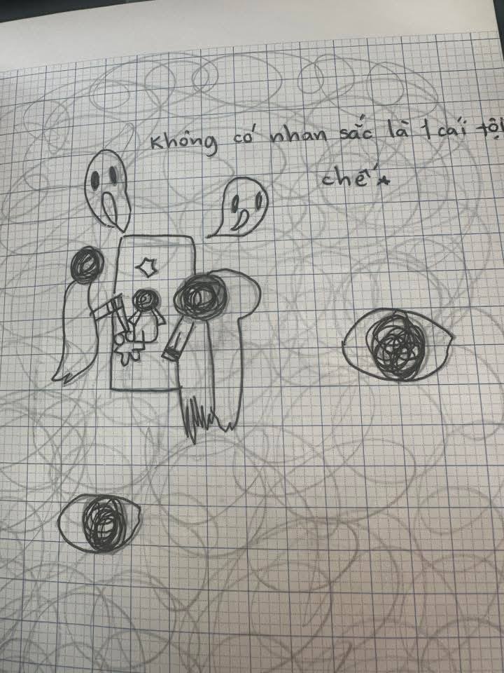 Đi họp phụ huynh v&ocirc; t&igrave;nh thấy h&igrave;nh vẽ trong vở nh&aacute;p của con, b&agrave; mẹ hốt hoảng: Em hoang mang qu&aacute;!- Ảnh 2.