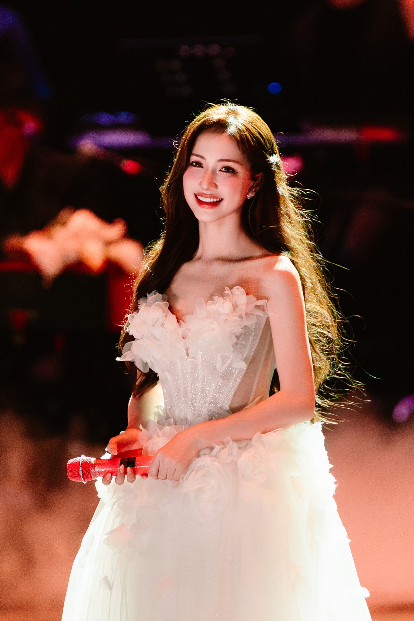 Ho&agrave; Minzy xin lỗi- Ảnh 2.