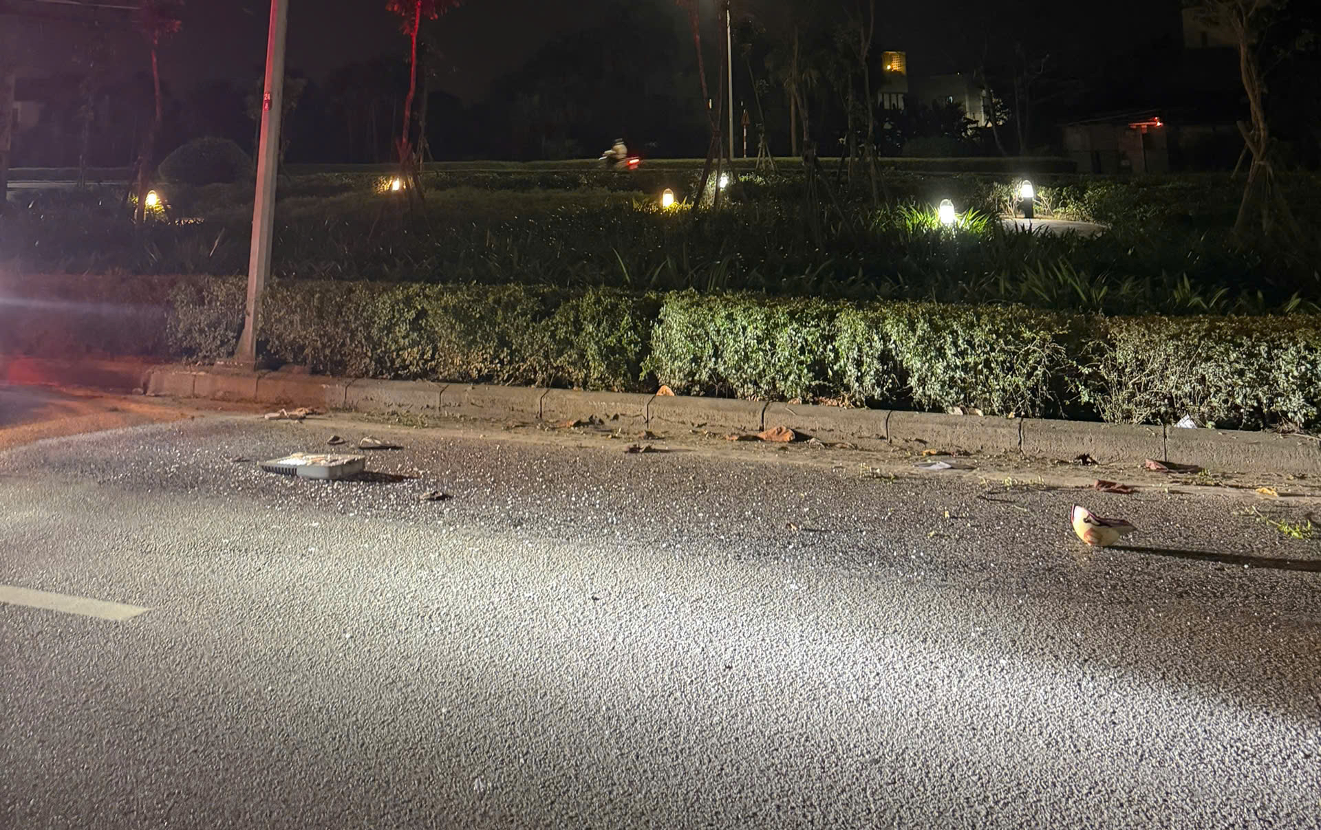 Tai nạn xe m&aacute;y tại Huế l&uacute;c rạng s&aacute;ng, 2 người chết tại chỗ- Ảnh 2.