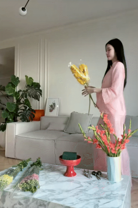 Ngo&agrave;i &aacute;o d&agrave;i, một trend đồ Tết chuẩn ph&uacute; b&agrave; khiến phụ nữ tuổi 35+ m&ecirc; mệt, được 