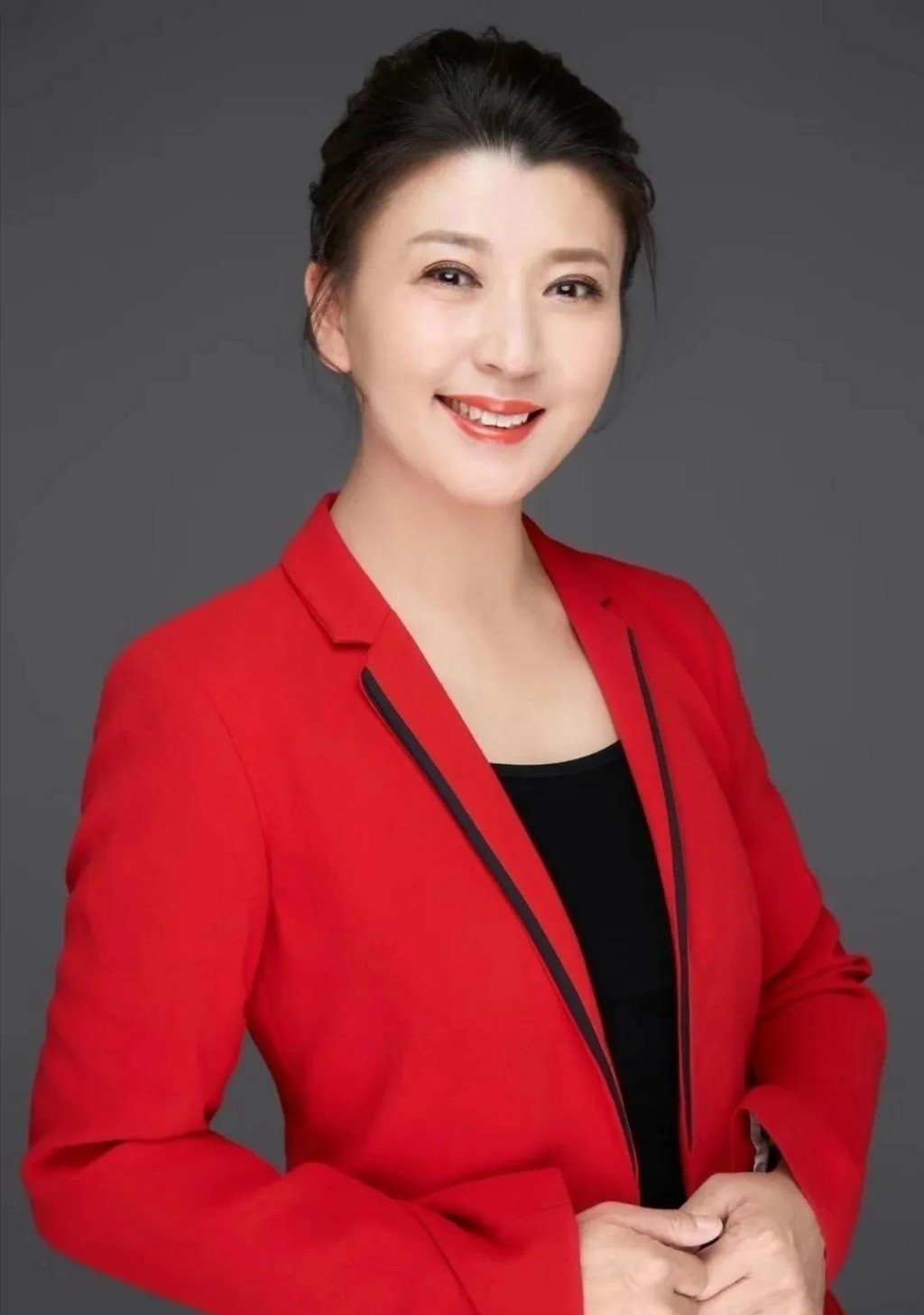 Hội thánh nữ khoe giàu đua nhau “ngã ngựa”: Người đẹp K. bị cắt sóng thẳng tay, có người nguy cơ “bóc lịch”- Ảnh 7. Hội thánh nữ khoe giàu đua nhau “ngã ngựa”: Người đẹp K. bị cắt sóng thẳng tay, có người nguy cơ “bóc lịch”- Ảnh 7.