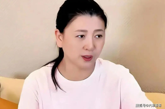 Hội thánh nữ khoe giàu đua nhau “ngã ngựa”: Người đẹp K. bị cắt sóng thẳng tay, có người nguy cơ “bóc lịch”- Ảnh 6. Hội thánh nữ khoe giàu đua nhau “ngã ngựa”: Người đẹp K. bị cắt sóng thẳng tay, có người nguy cơ “bóc lịch”- Ảnh 6.