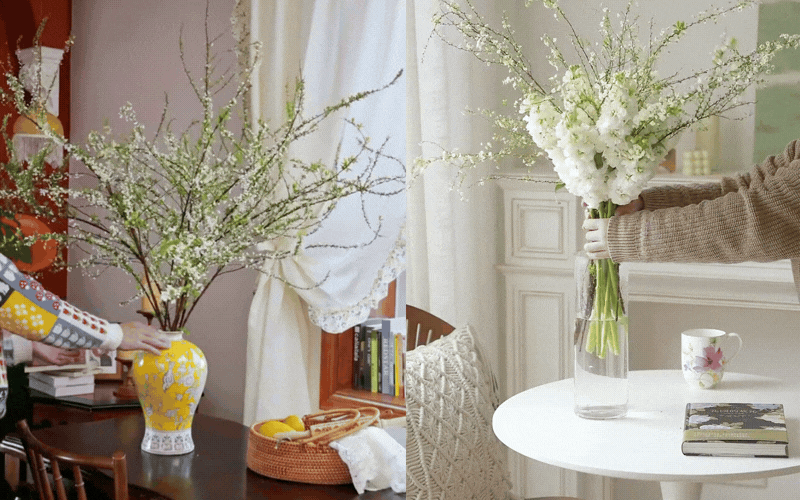 Mẹo giữ hoa tuyết mai tươi r&ograve;ng r&atilde; 2 tuần: Sai lầm "kinh điển" khi thay nước khiến hoa h&eacute;o rũ m&agrave; 90% chị em đang l&agrave;m mỗi ng&agrave;y- Ảnh 1.