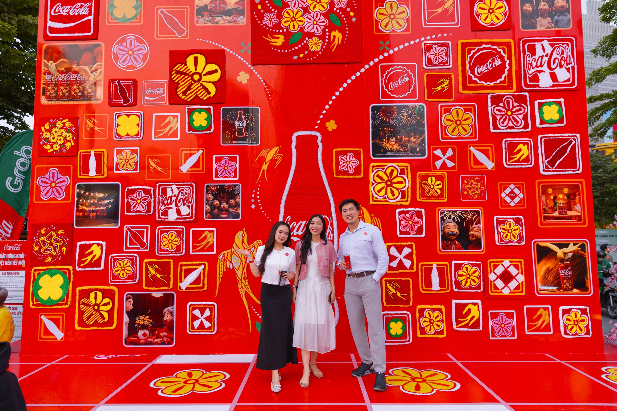 H&agrave;ng ngh&igrave;n bạn trẻ đổ x&ocirc; đi "dệt Tết" giữa S&agrave;i G&ograve;n: Khi truyền thống được Gen Z "dệt" lại bằng trải nghiệm đa gi&aacute;c quan v&agrave; &acirc;m nhạc b&ugrave;ng nổ- Ảnh 6.