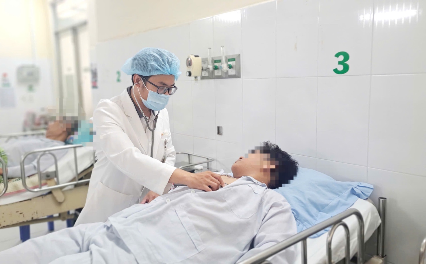 Nam thanh niên thuyên tắc phổi sau khi chơi thể thao- Ảnh 1. img