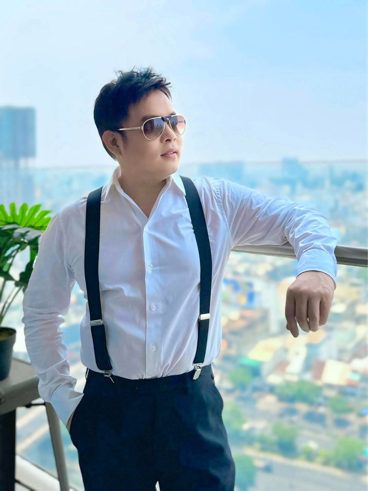 Sở hữu 3 ngôi nhà triệu đô ở Mỹ, vài căn hộ tại Việt Nam, Quang Lê nói thẳng về thu nhập của mình- Ảnh 2. Sở hữu 3 ngôi nhà triệu đô ở Mỹ, vài căn hộ tại Việt Nam, Quang Lê nói thẳng về thu nhập của mình- Ảnh 2.