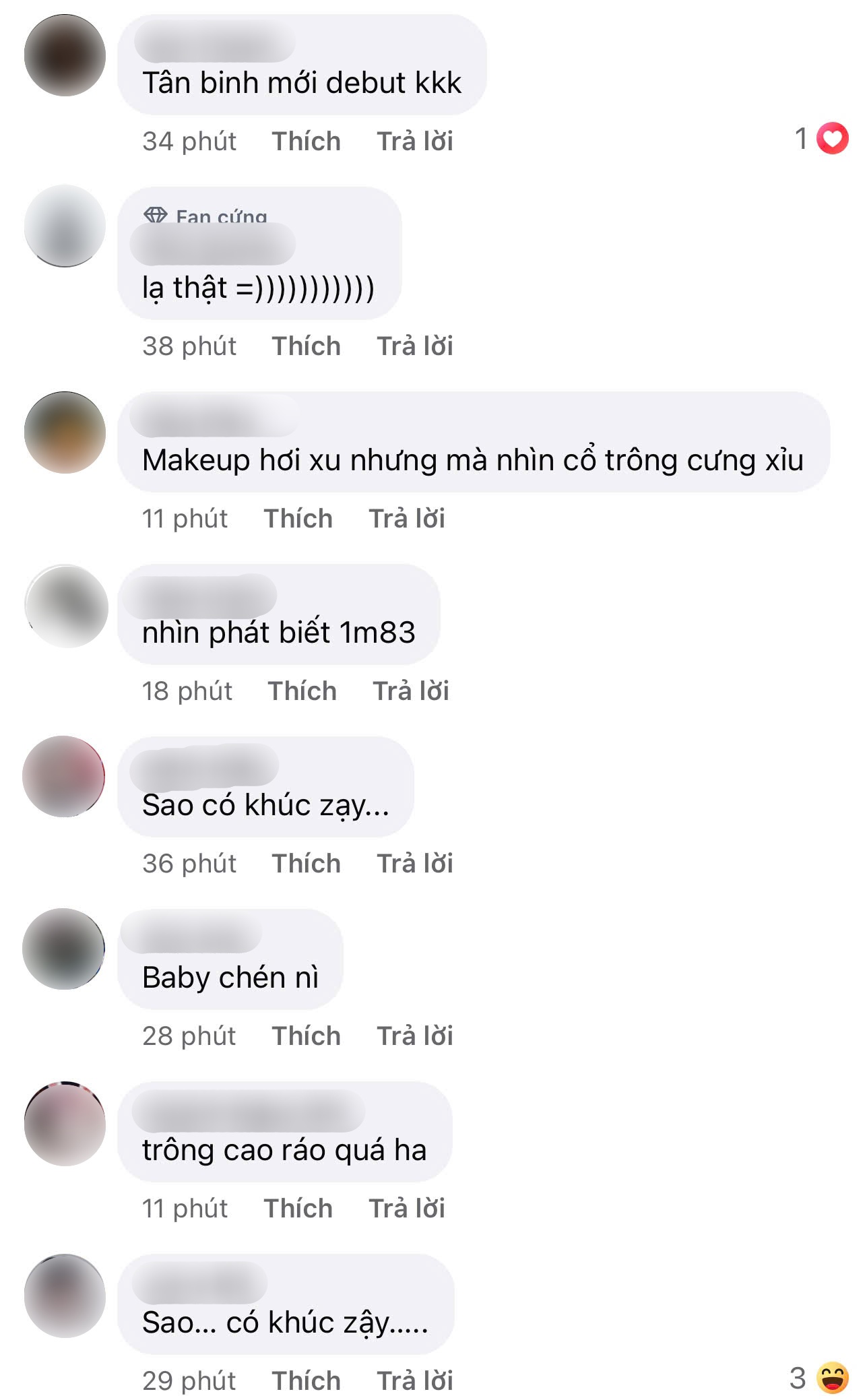 Jennie kín bưng tới sự kiện, netizen phán “lùn thấy cưng”- Ảnh 5. Jennie kín bưng tới sự kiện, netizen phán “lùn thấy cưng”- Ảnh 5.