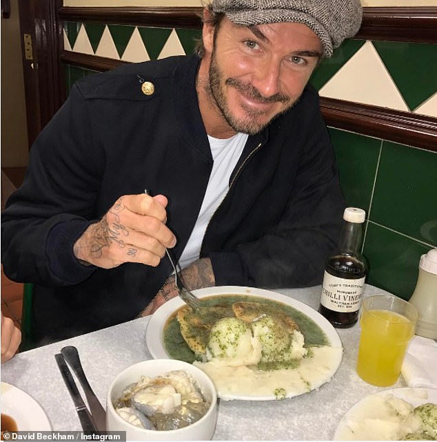 Đ&aacute;p trả h&agrave;nh động phũ ph&agrave;ng của anh cả, Cruz Beckham chứng minh ai mới l&agrave; 