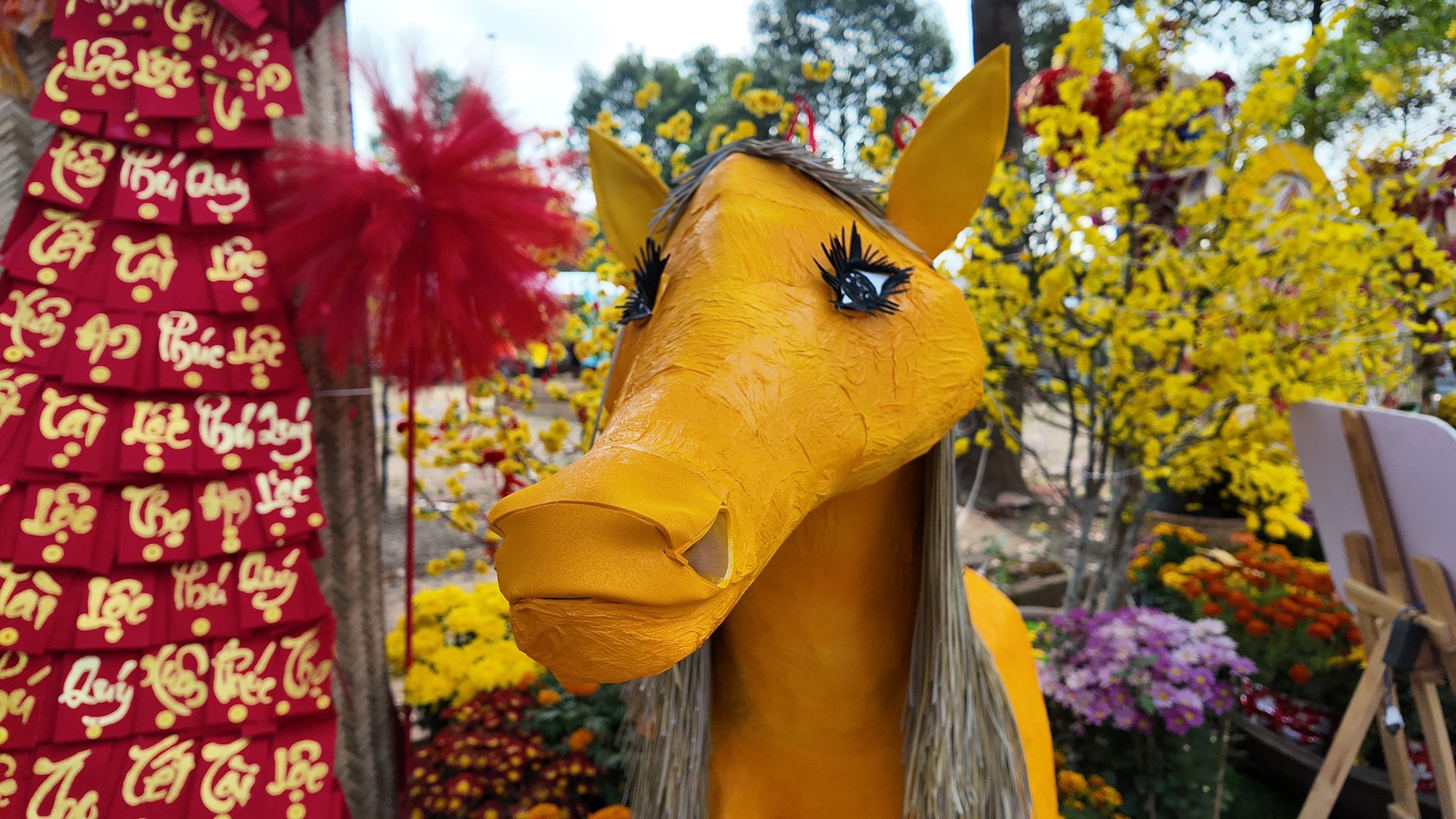 Th&ocirc;ng tin mới nhất về linh vật ngựa "mi cong, t&oacute;c d&agrave;i" ở miền T&acirc;y- Ảnh 3.