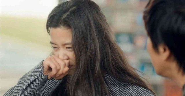 Chưa 30 tuổi đ&atilde; bị đồng nghiệp b&oacute;ng gi&oacute; răng "c&oacute; m&ugrave;i người gi&agrave;": Nhiều người trẻ giật m&igrave;nh lo lắng Tết n&agrave;y kh&ocirc;ng d&aacute;m lại gần ai- Ảnh 1.