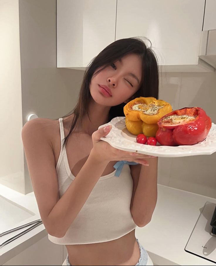 Phương ph&aacute;p ăn ki&ecirc;ng 4 tuần gi&uacute;p g&aacute;i H&agrave;n giảm 5kg- Ảnh 3.