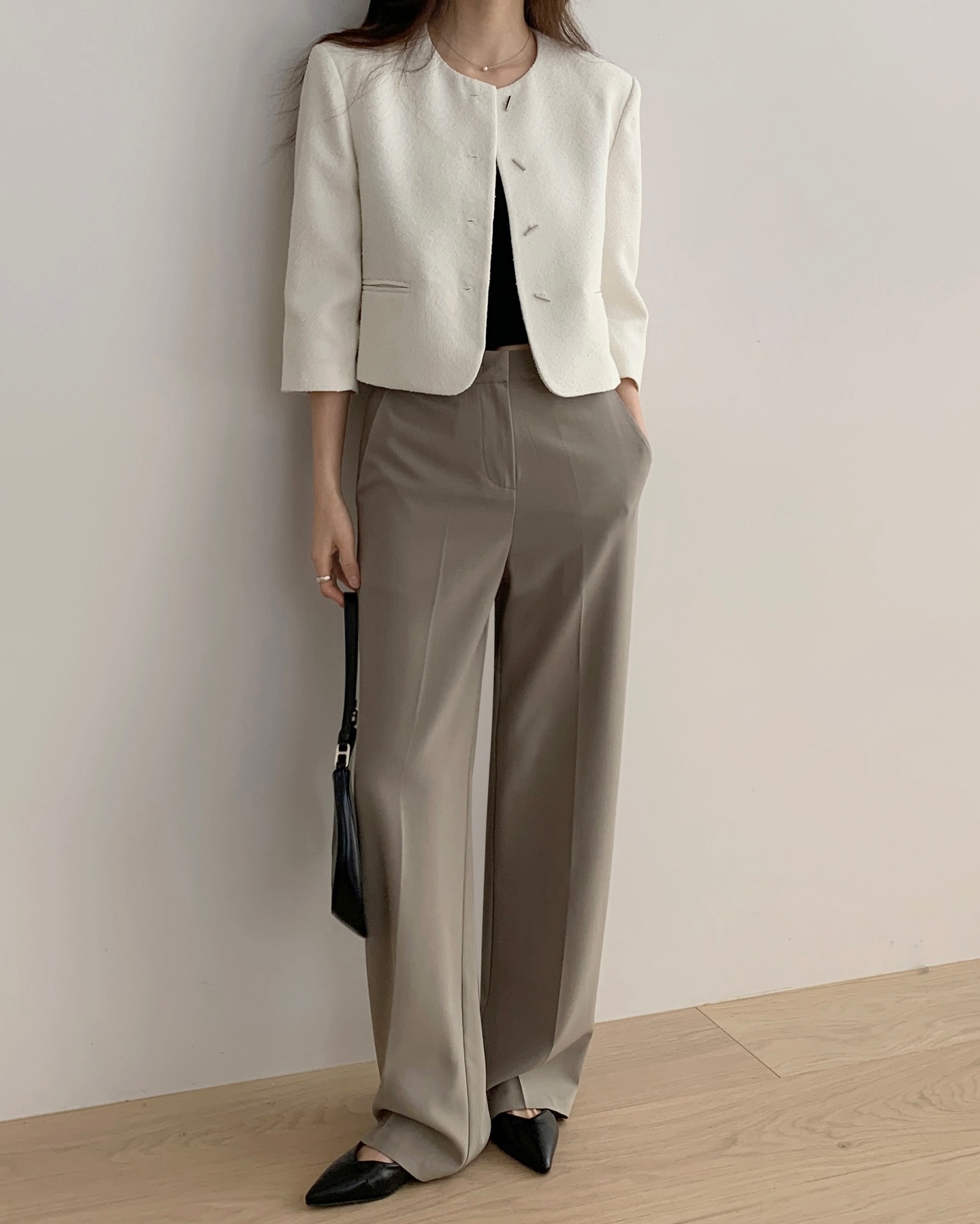 4 kiểu trang phục c&ocirc;ng sở đơn giản nhưng kh&ocirc;ng "nhạt", ai mặc cũng đẹp- Ảnh 5.